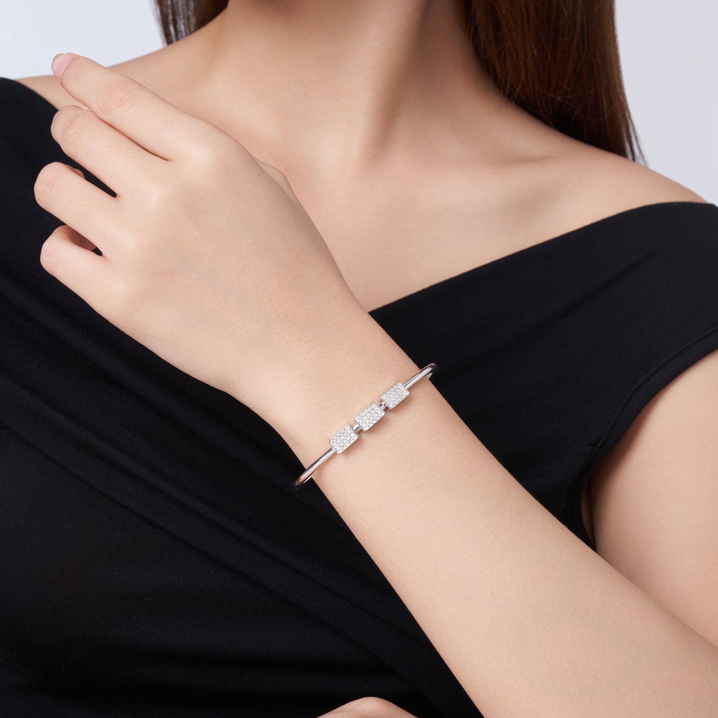Élan Moissanite Open Cuff Bracelet Platinum-Plated 925 Silver