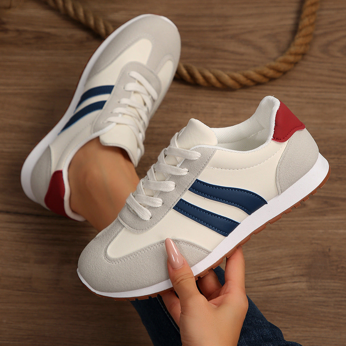 AeroStride Contrast Sneakers