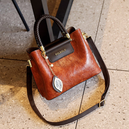 ÉLÉGANCE Structured Leather Tote
