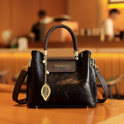 ÉLÉGANCE Structured Leather Tote